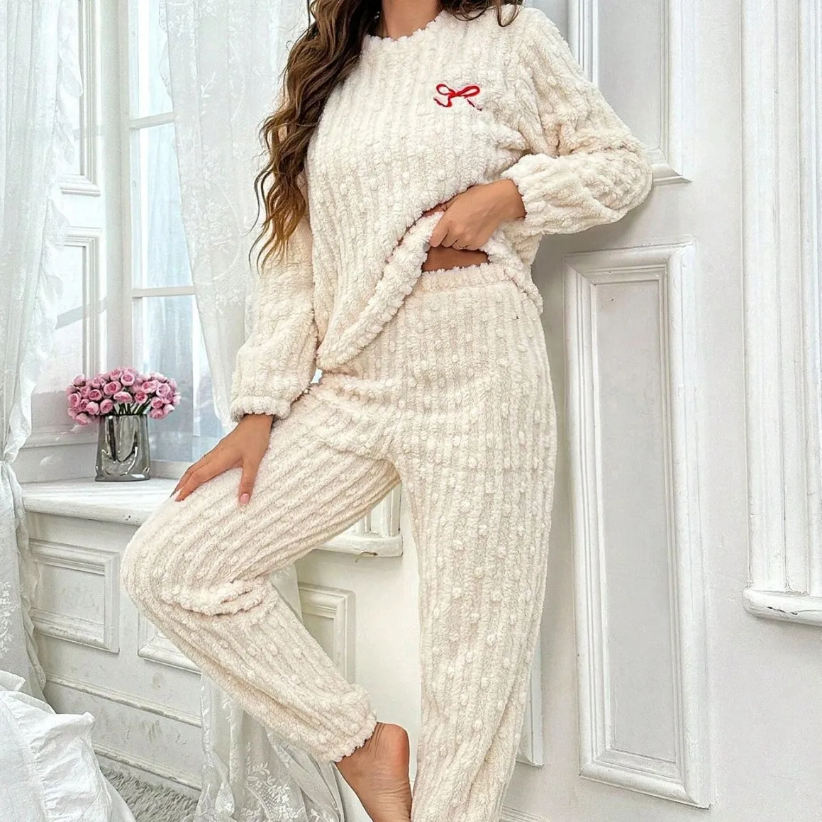 Vêtements de maison décontractés pour femmes, doux et confortables, avec nœud papillon, chauds, pour l'automne et l'hiver
