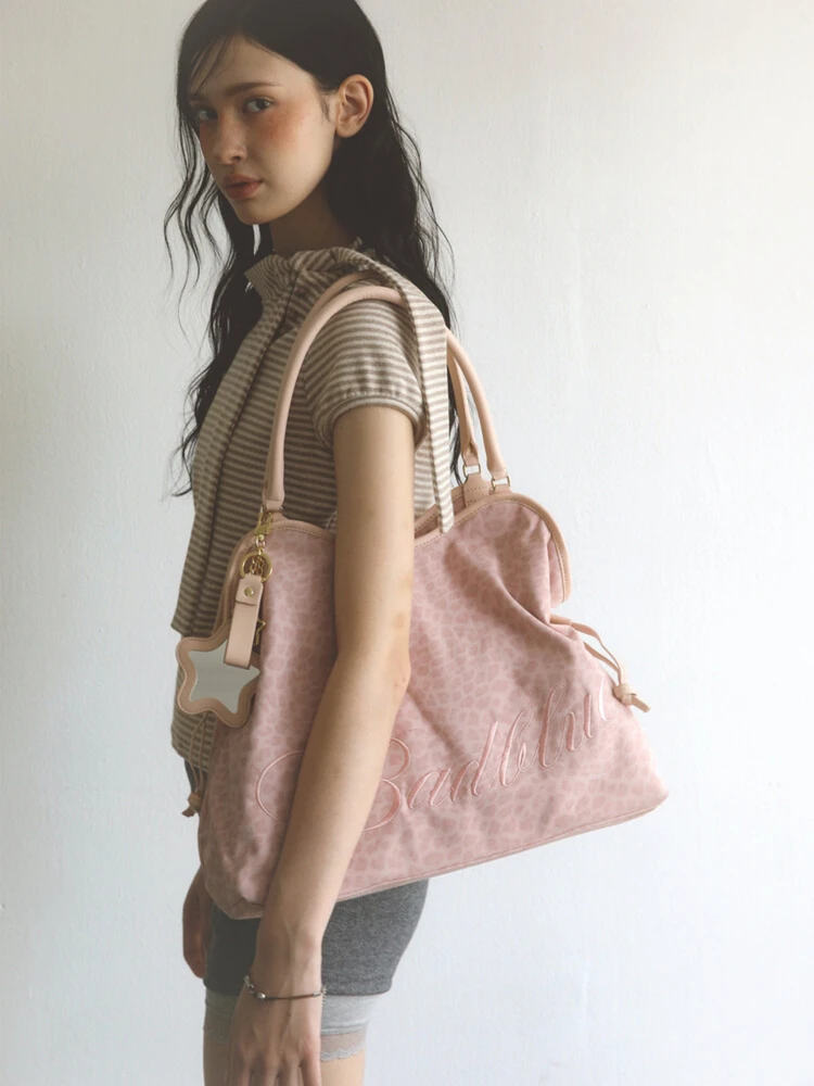 

Большая вместительная женская сумка-тоут на одно плечо с принтом в горошек и леопардом, в корейском стиле, из мягкого холщового материала, модель хобо