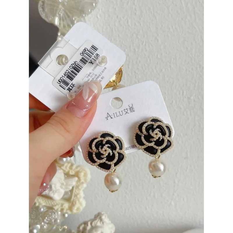 luxury earrings big brand versatile camellia pearl earrings black flower ear accessories women's jewelry with free shipping