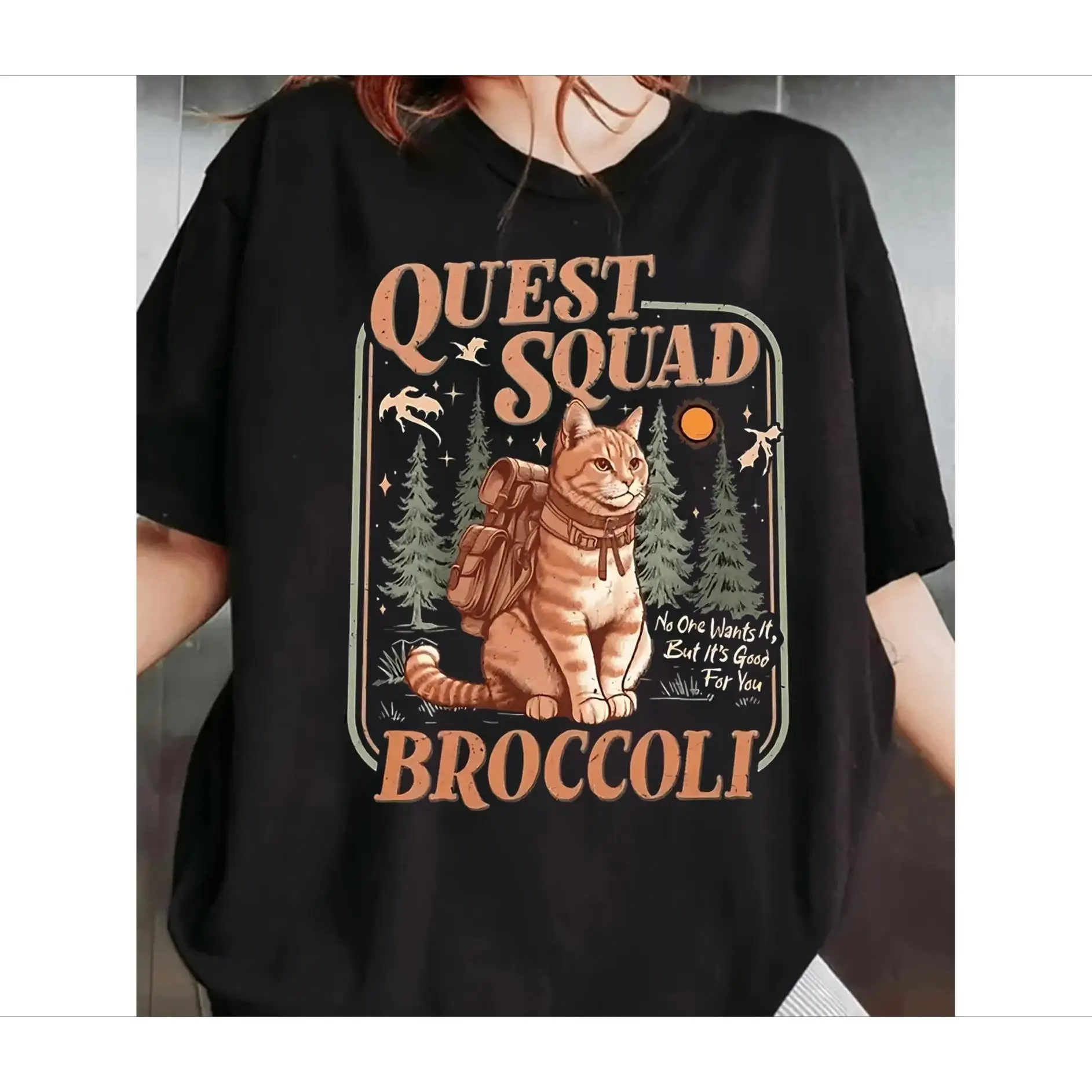 

Women's Vintage Adventure Cat Print T-Shirt - Loose Fit Drop Shoulder Casual Tee With "Quest Squad Broccoli" Graphic, Black Cat