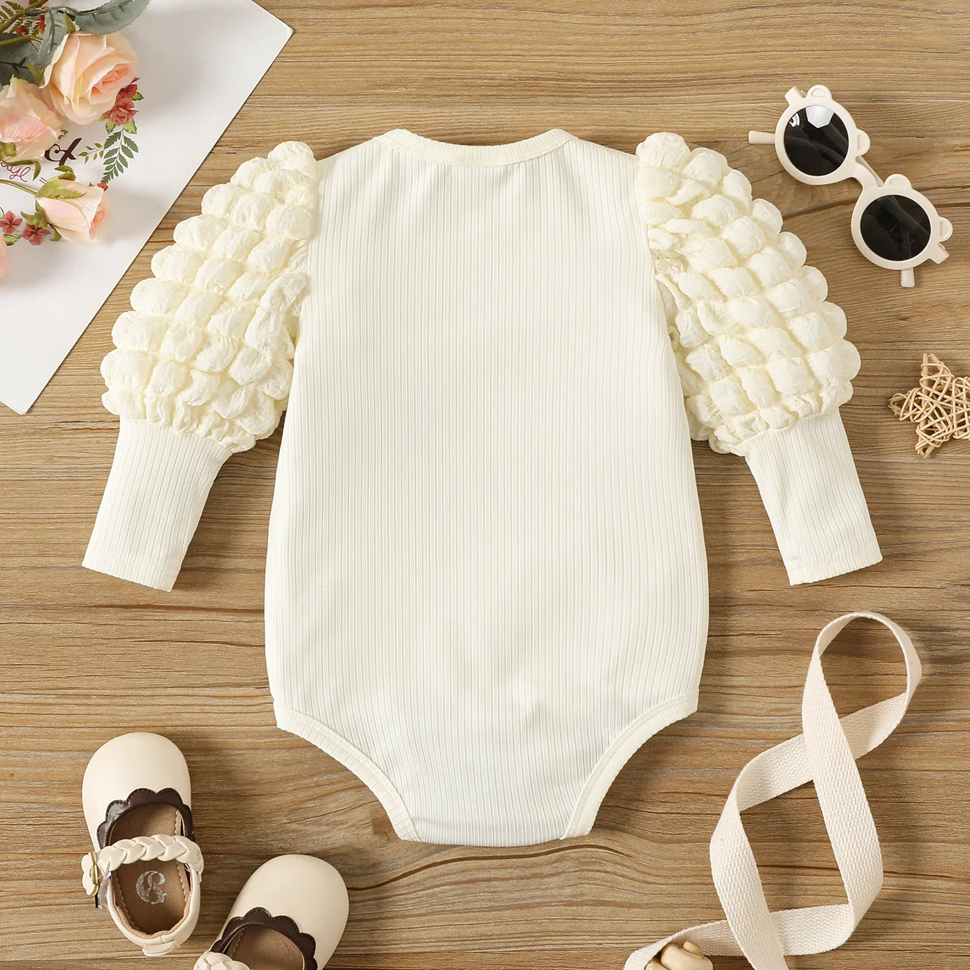 PatPat Baby Girl Solid Ribbed Spliced Gigot Sleeve Romper Solid color Suitable for Autumn Season Casual/Outdoor Sweet