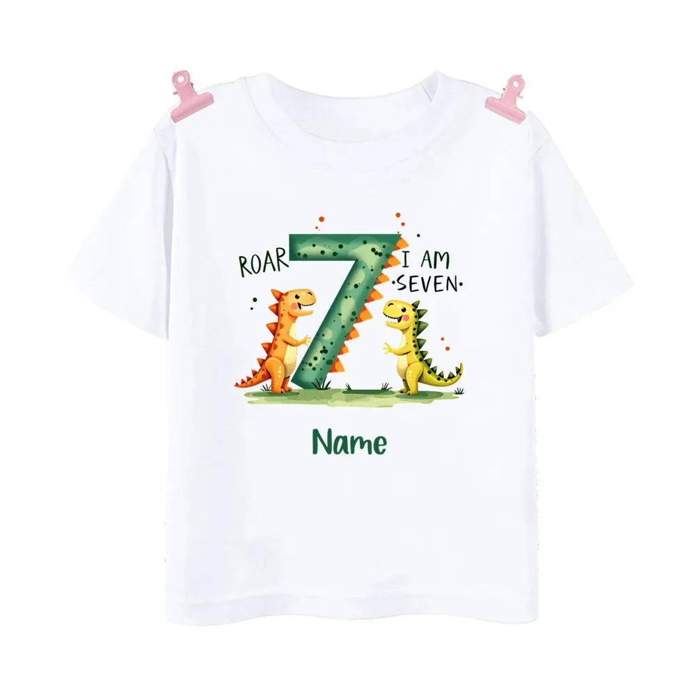 Personalisiertes Dinosaurier-Geburtstags-T-Shirt für Jungen zum 3. Geburtstag mit Aufschrift „Roar I Am Three“ Kinderparty-Outfit Individuelles Geschenk – Detail 6