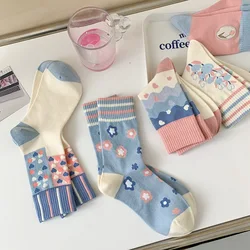 Calcetines informales Kawaii para mujer, medias transpirables con estampado de flores, novedad, alta calidad