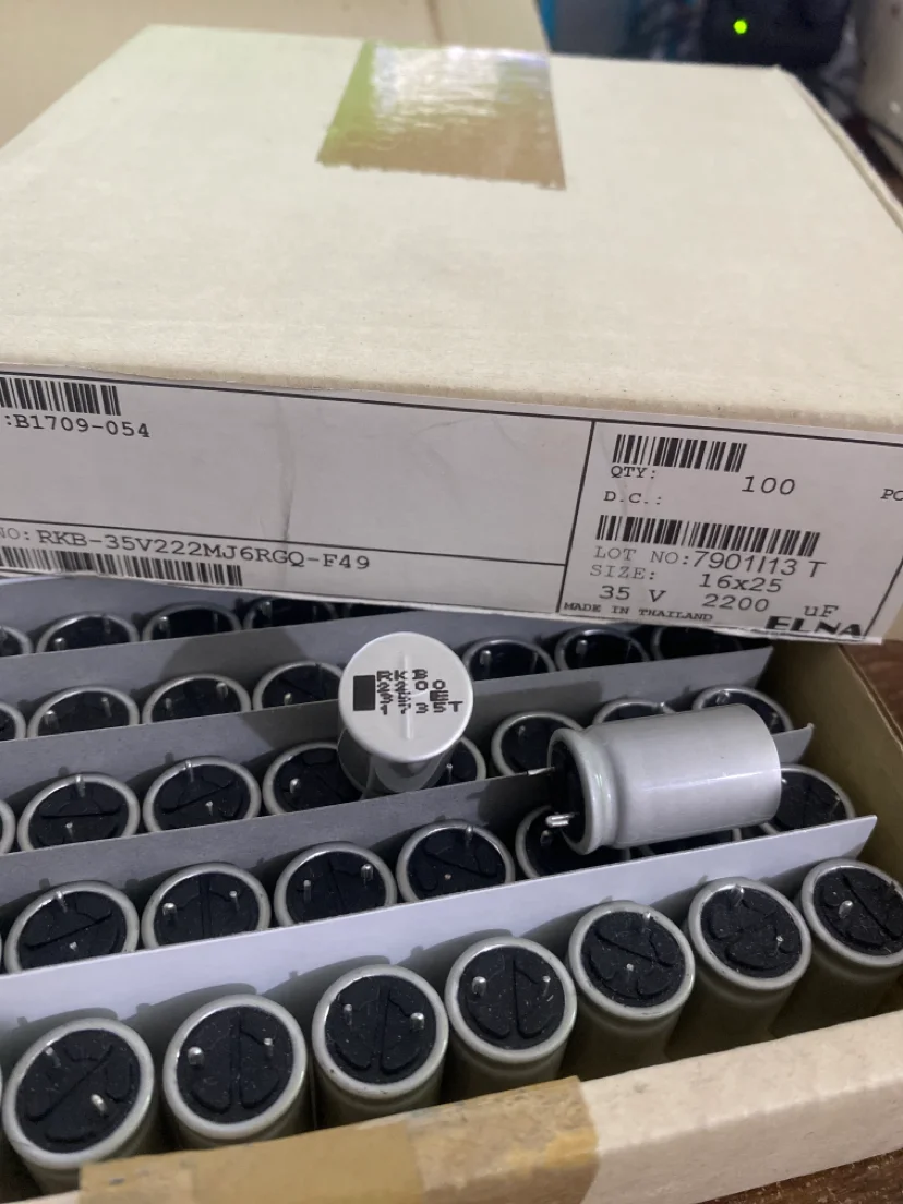 30PCS/LOT ELNA RKB-35V222MJ6RGQ 2200uF/35V 16X25 high temperature 135 ℃ electrolytic capacitor free shipping