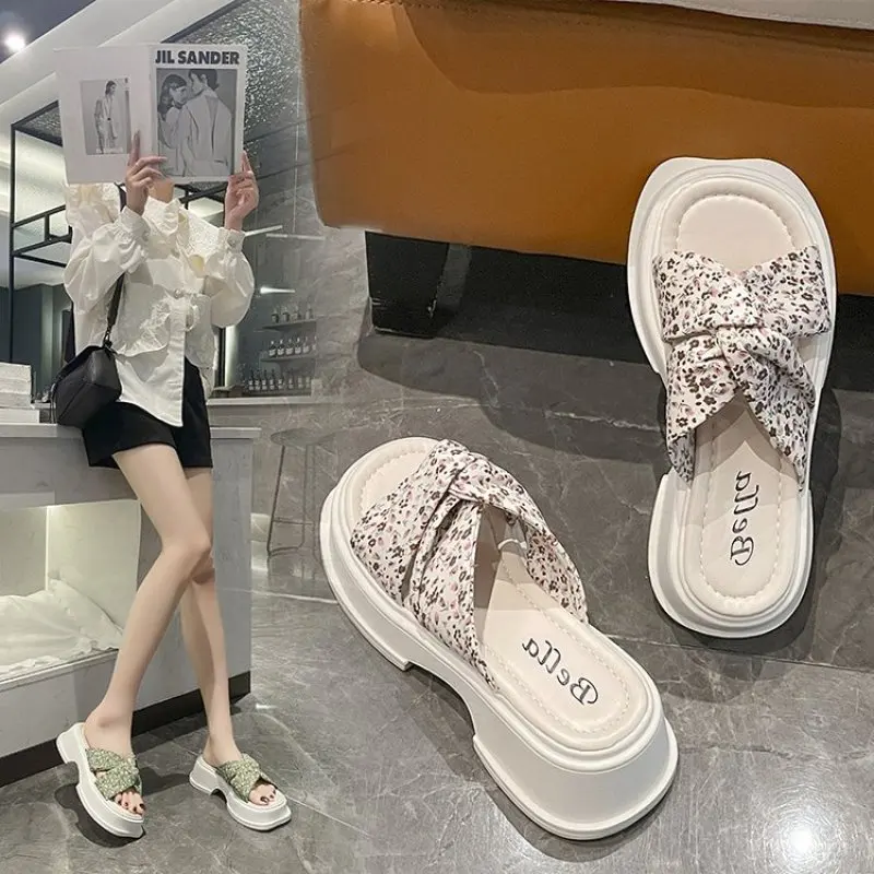 

NEW Female Shoes Slippers Flat Slides Platform Med Summer Clogs Woman Fashion 2024 Beach Luxury Cotton Fabric Slippers Casual
