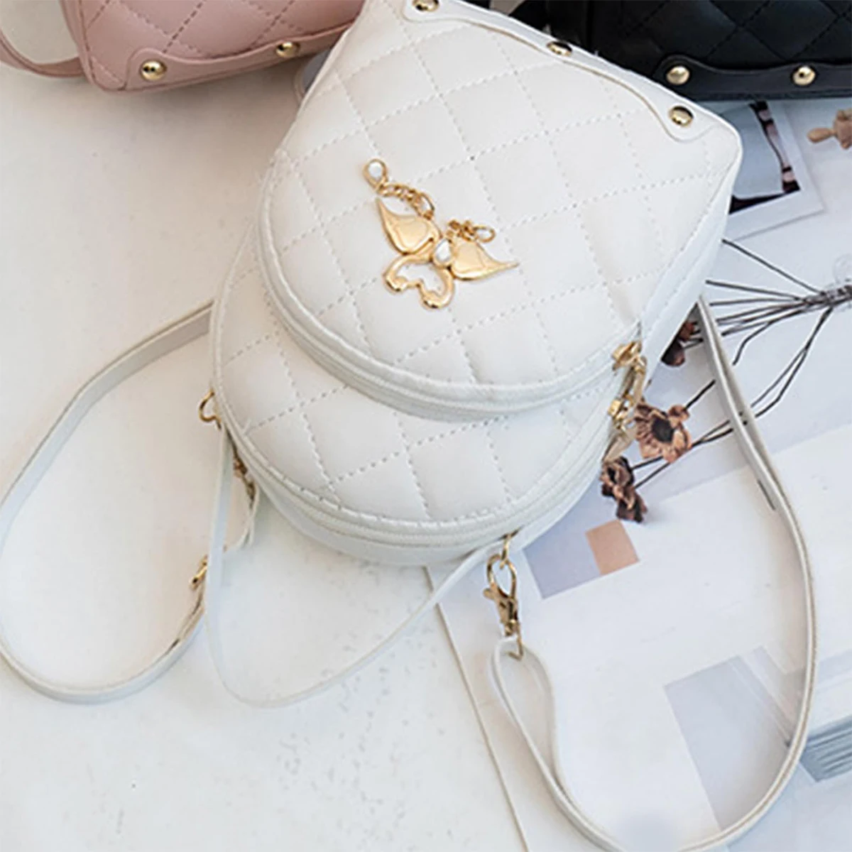 حقيبة ظهر صغيرة للنساء لطيف بجعة معلقة التطريز حقيبة ظهر صغيرة محفظة الفتيات حقيبة الكتب الجلدية السيدات حقيبة الحقائب