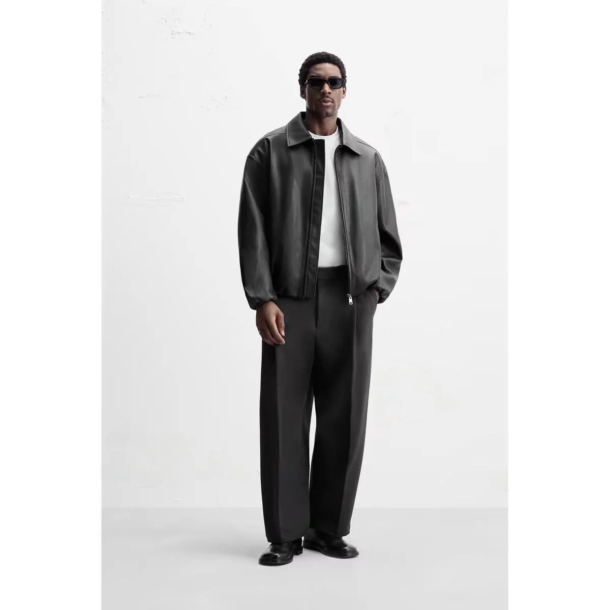 

Мужская свободная куртка из искусственной кожи в американском стиле, новая весенняя повседневная модель с отложным воротником, длинными рукавами, молодежная модная куртка для весны и осени