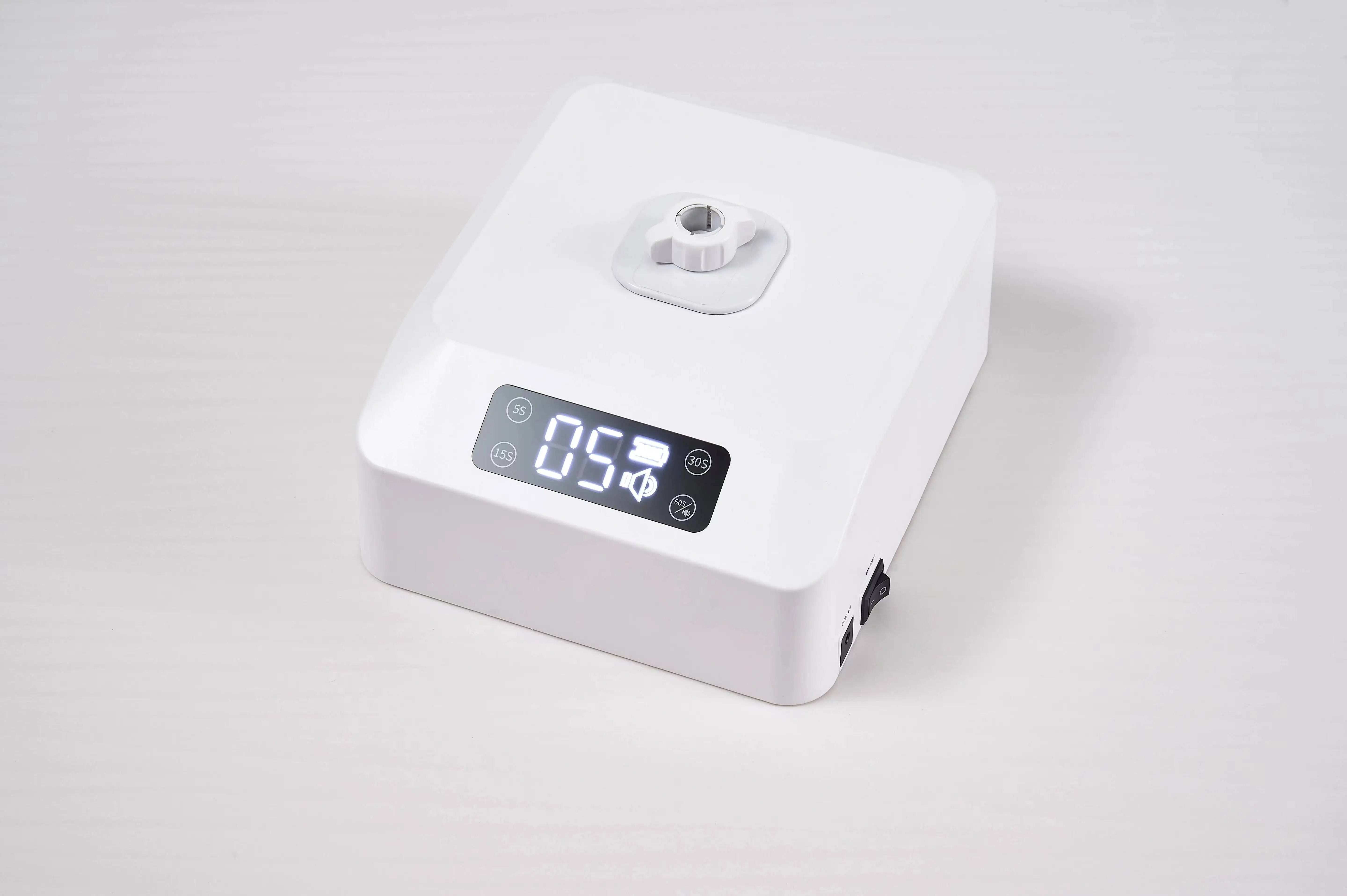 ซัพพลายเออร์เล็บแบบพกพาเครื่องเป่าเล็บแบบชาร์จไฟได้ Coreless 48w Uv Led โคมไฟพร้อมร้านทําผมสําหรับเล็บเท้า