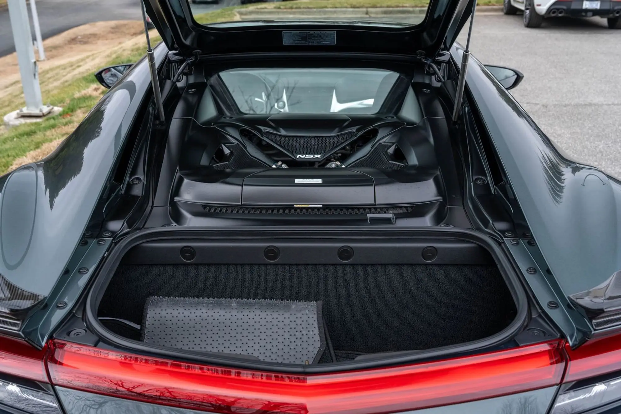 

2PC Back Damper For Honda NSX MK2 (NC1) For Acura NSX Coupe MK2 2016-2023 Rear Tailgate Boot Gas Spring Struts Prop Lift Support