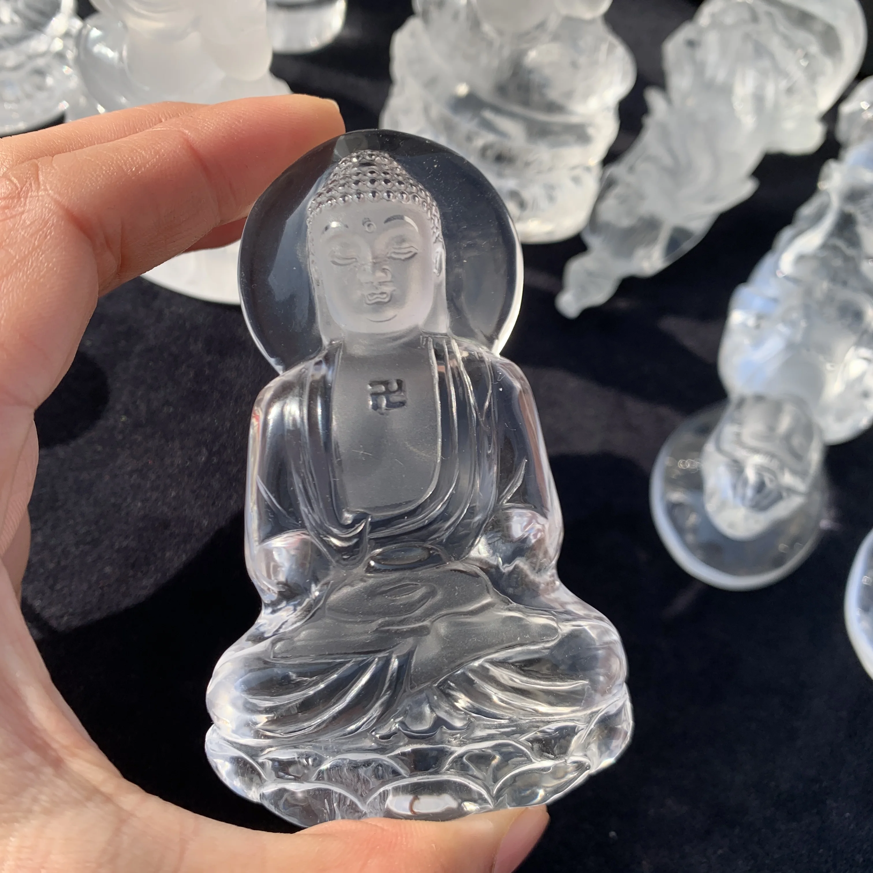 Natural clear quartz crystal Buddha carved transparent crystal Buddha statue