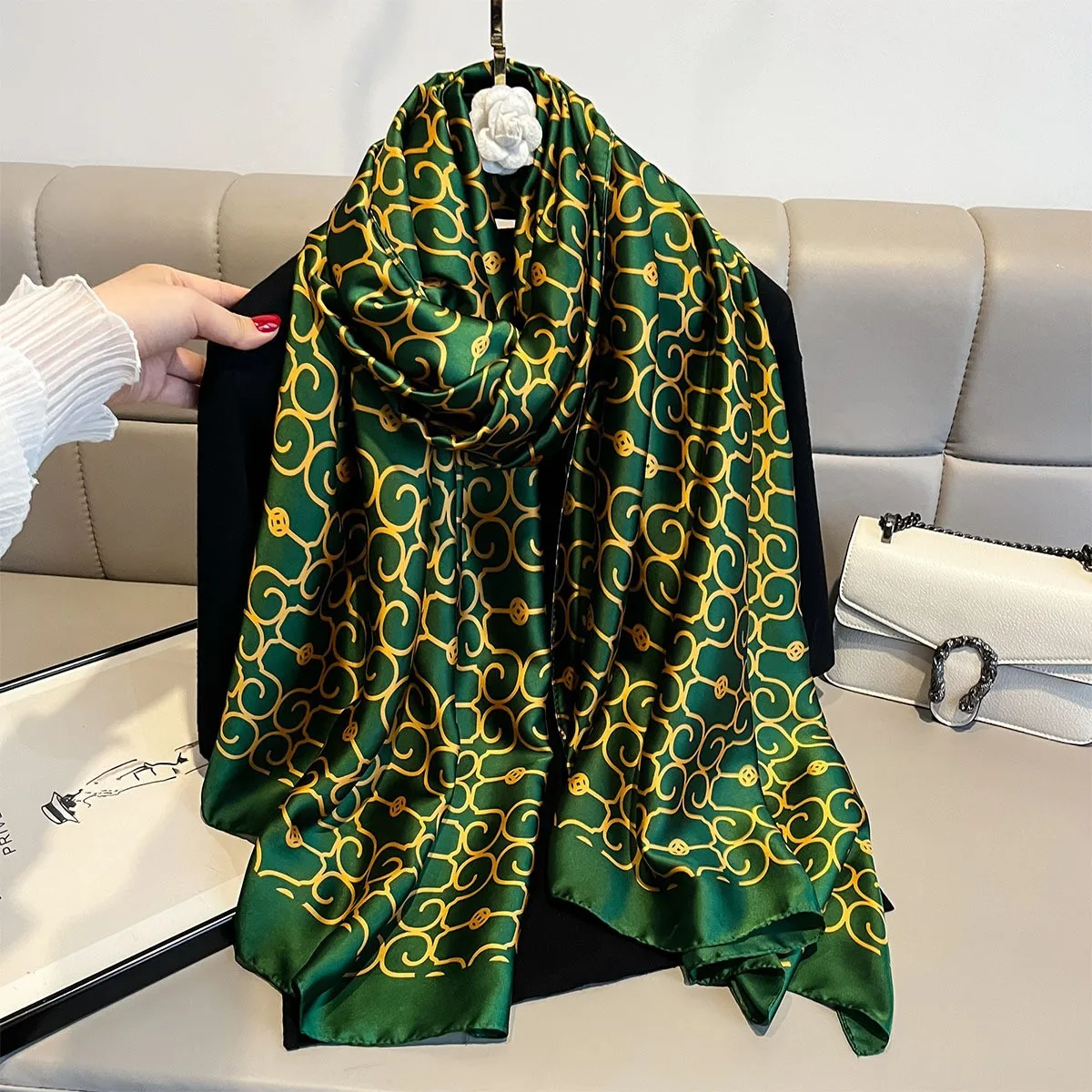 

New Long Scarf Leopard Print Fashion Shawl Wrap Bandana for Women Spring Summer Autumn Elegant Poncho Thin Light Scarves Bufanda
