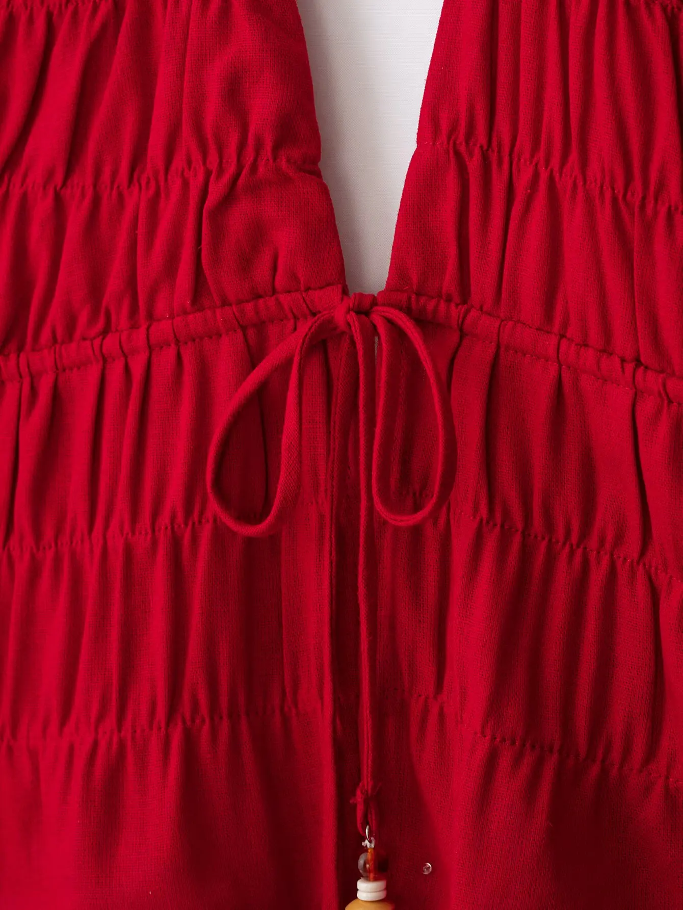 KONDALA Schicke Sommerliche Sexy Rote Damenanzüge mit Neckholder-Plissee-Weste + Langer Midirock mit Kordelzug – Modische Urlaubssets für Damen 2026 – Detail 8