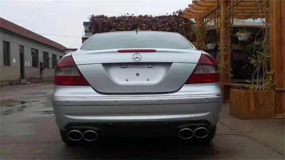 W209 Diffuser Carbon Fiber Rear Bumper Exhaust Diffuser Lip Spoiler for Mercedes-benz Clk Class W209 Amg Style 2003-up