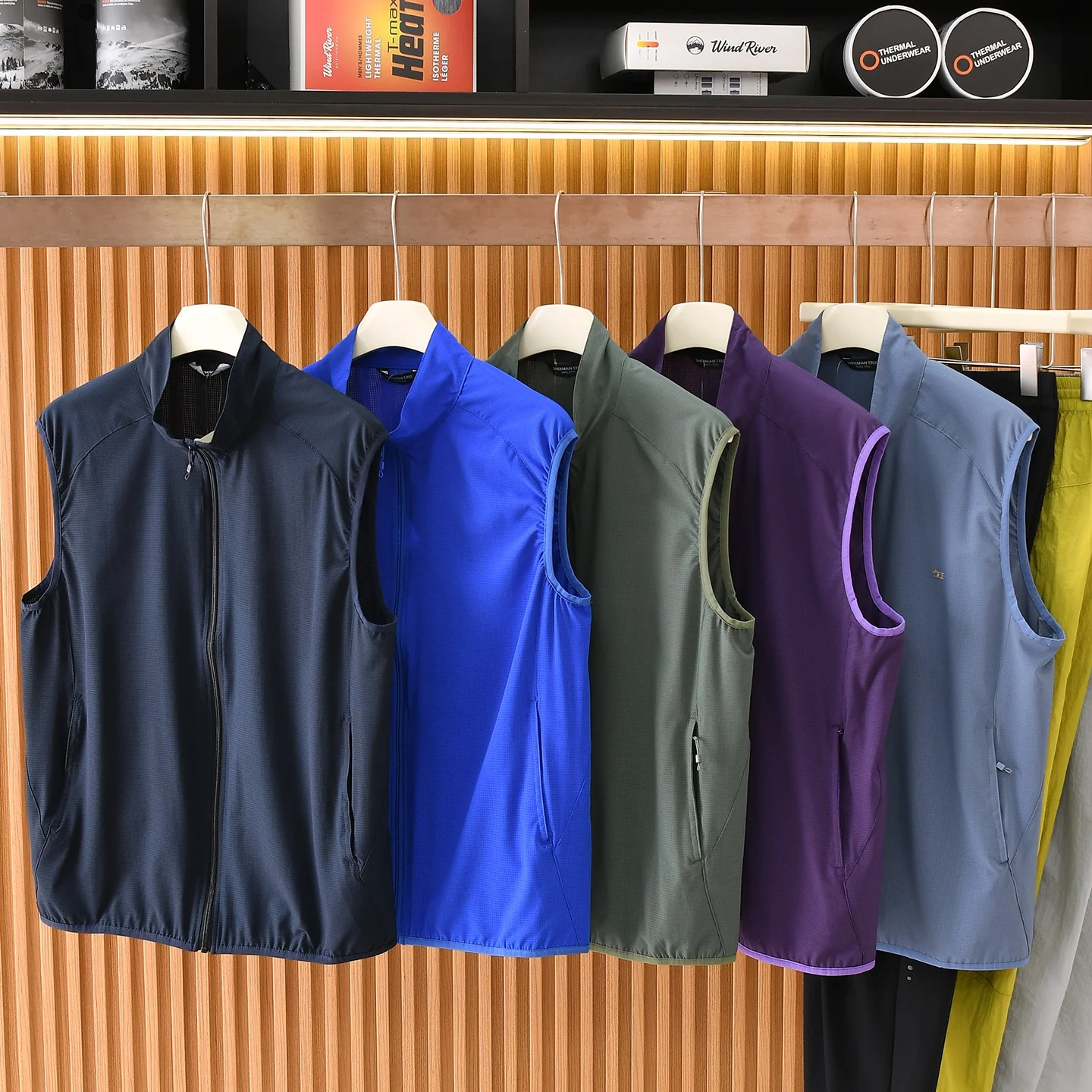Outdoor Functionality Breathable Summer Men's Fishing Vest Cycling Standard Fit Polyester Nylon Composite Fiber Zipper Style