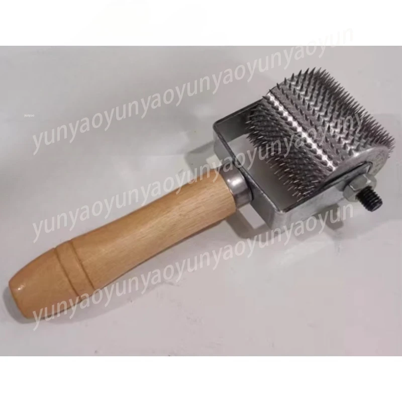 

Ручной перфорирующий валик, 50 см, с шипами и ручкой, для фольги, ткани, пленки, инструмент для пробивки отверстий