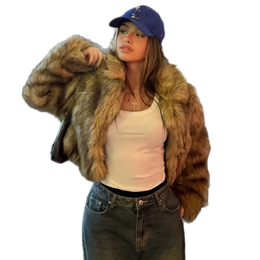 レディースフェイクフォックスファーコート、無地ジャケット、スタンドカラー、長袖、ファー付きアウター、厚手暖かいファー、ゆったりカジュアル、2025秋冬