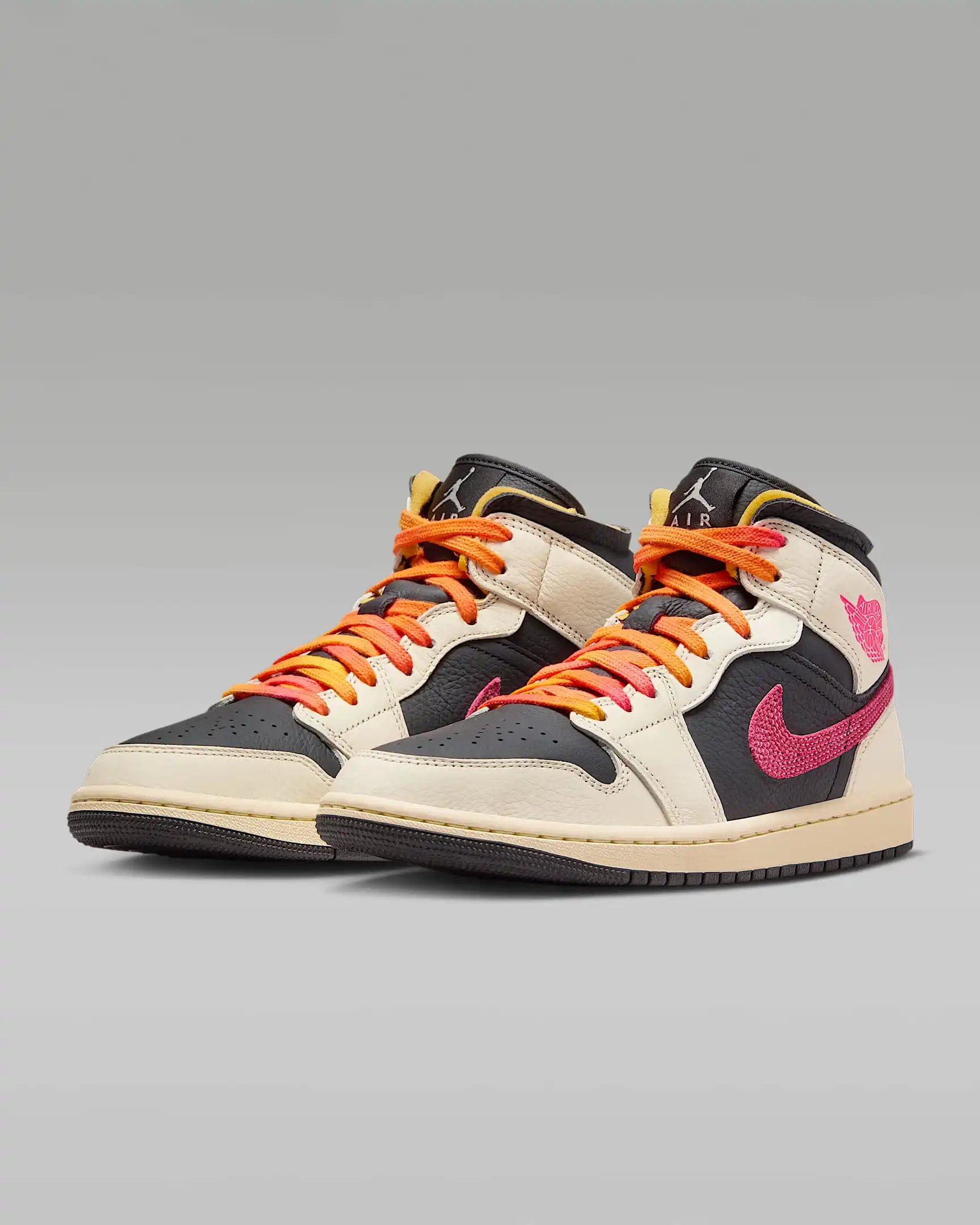 

Air Jordan 1 Mid SE Edge Women's Athletic Shoes IB7007-107