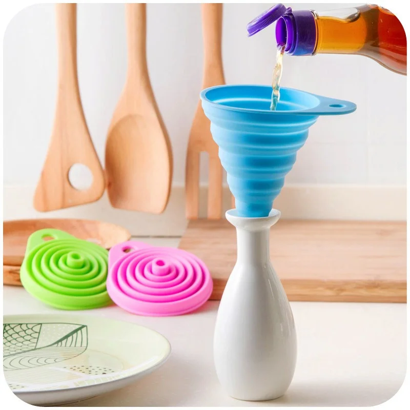 1Pcs Portable Mini Silicone Retractable Folding Funnel Kitchen Oil Beer Liquid Dispenser Telescopic Long Neck Foldable Funnels
