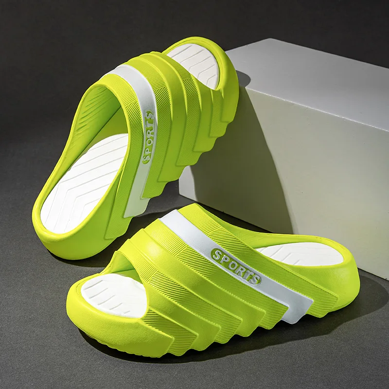 

2026 Men's and Women's Couple New Sports Slippers Summer Indoor and Outdoor Thick Sole Basketball Anti slip Beach Sandals