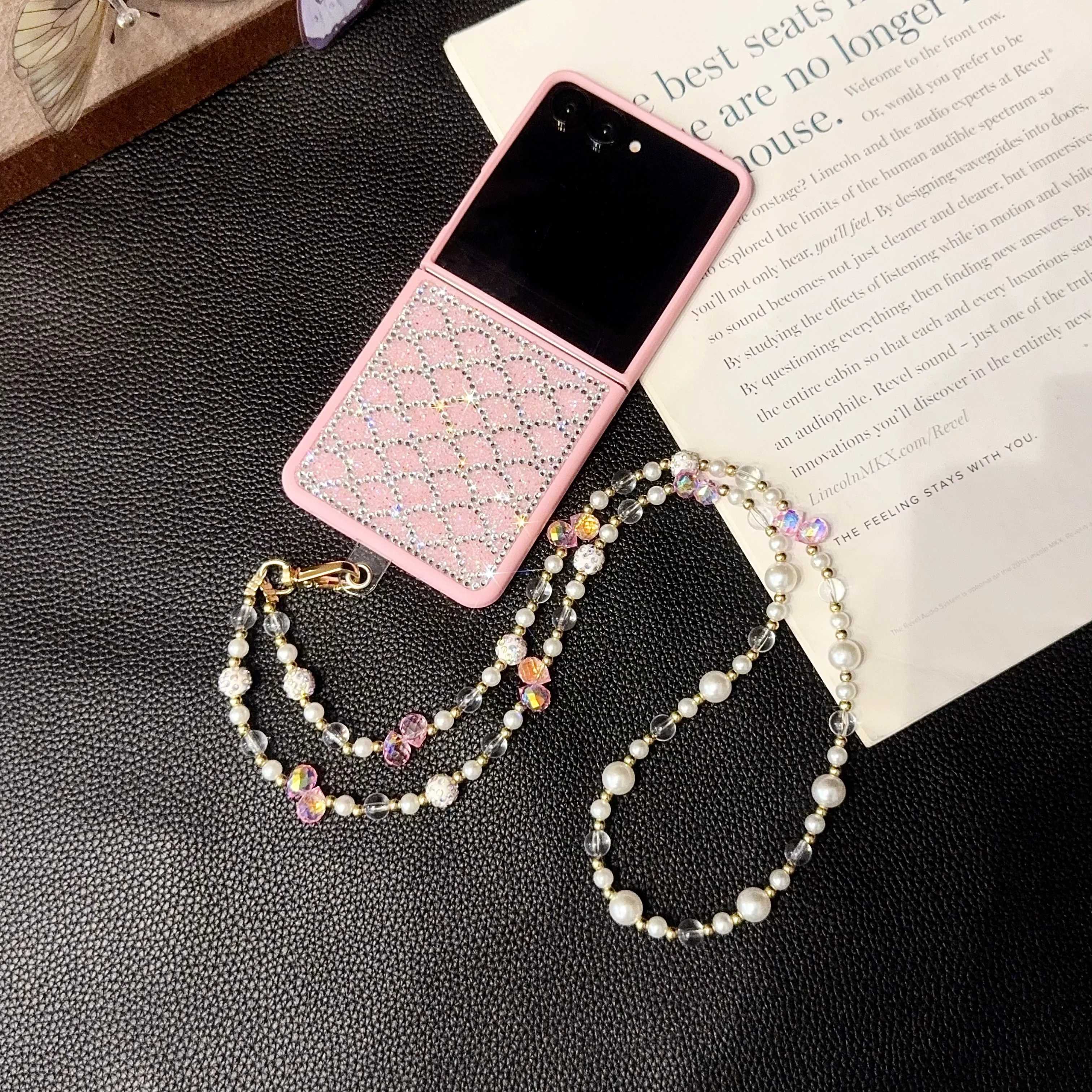Unique Elegant Diamond Scale Pearl Wrist Chain Phone Case Cover For Samsung Galaxy Z Flip 3 4 5 6 7 F7220 Flip6