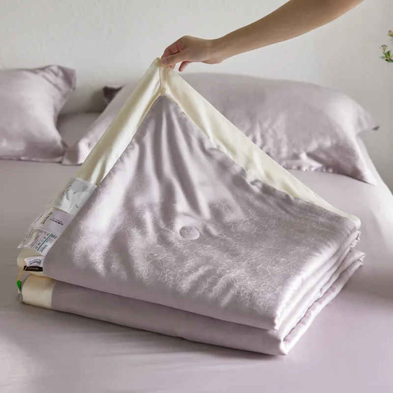 

Summer Lenzing Tencel Cool Cool Quilt Air Conditioning Quilt 20% Silk Retro Jacquard Summer Quilt Four-piece Set