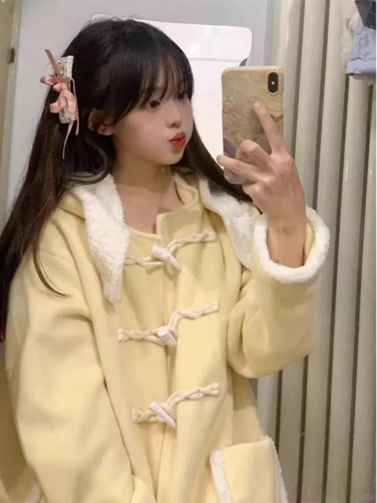 

Женское зимнее пальто из овчины цвета лаванда, утепленное, с длинными рукавами, на пуговицах, повседневное, модное и стильное