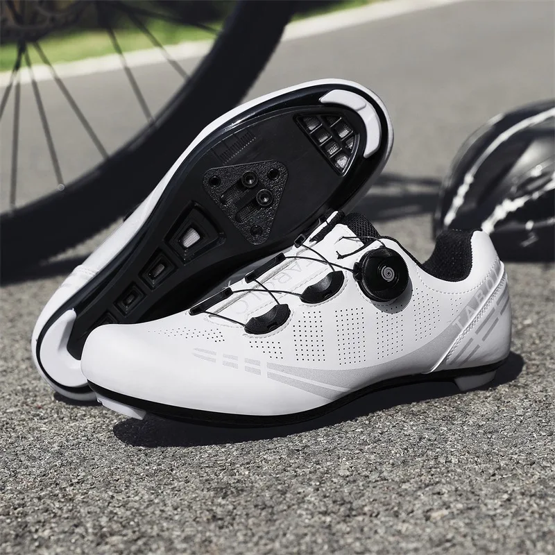 

Outdoor cycling shoes road bike lock shoes bicycle shoes new flat men's and women's mountain bike cycling