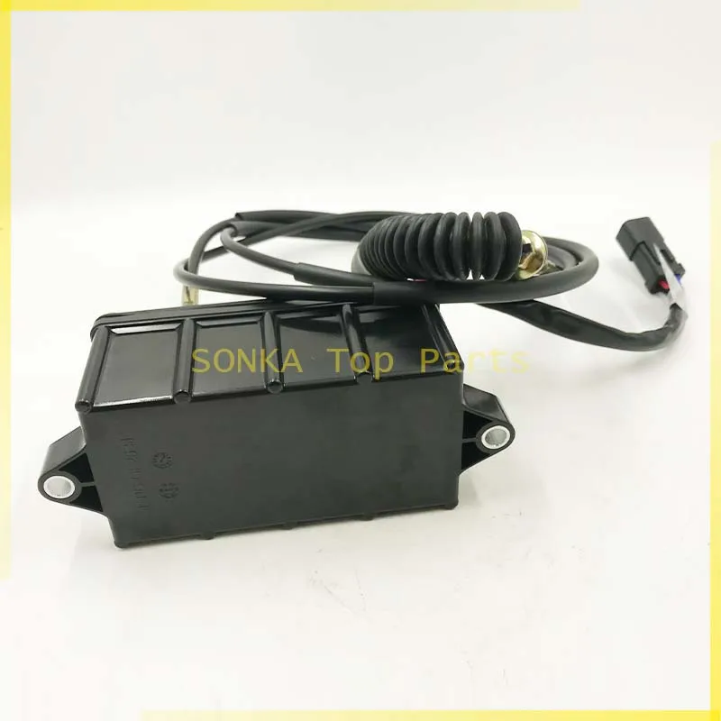 22B-43-11250 22B-43-11251 22B-43-13130 خنق المحرك لكوماتسو PC128US-2 PC138USLC-2 المحرك SAA4D95LE-3