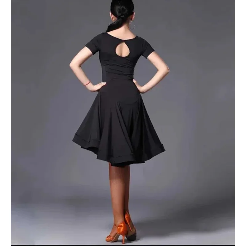 فستان رقص لاتيني جديد للنساء شرابة السالسا سامبا تانجو فستان رقص لاتيني فساتين المنافسة اللاتينية تنورة رقص التانغو ملابس الرقص