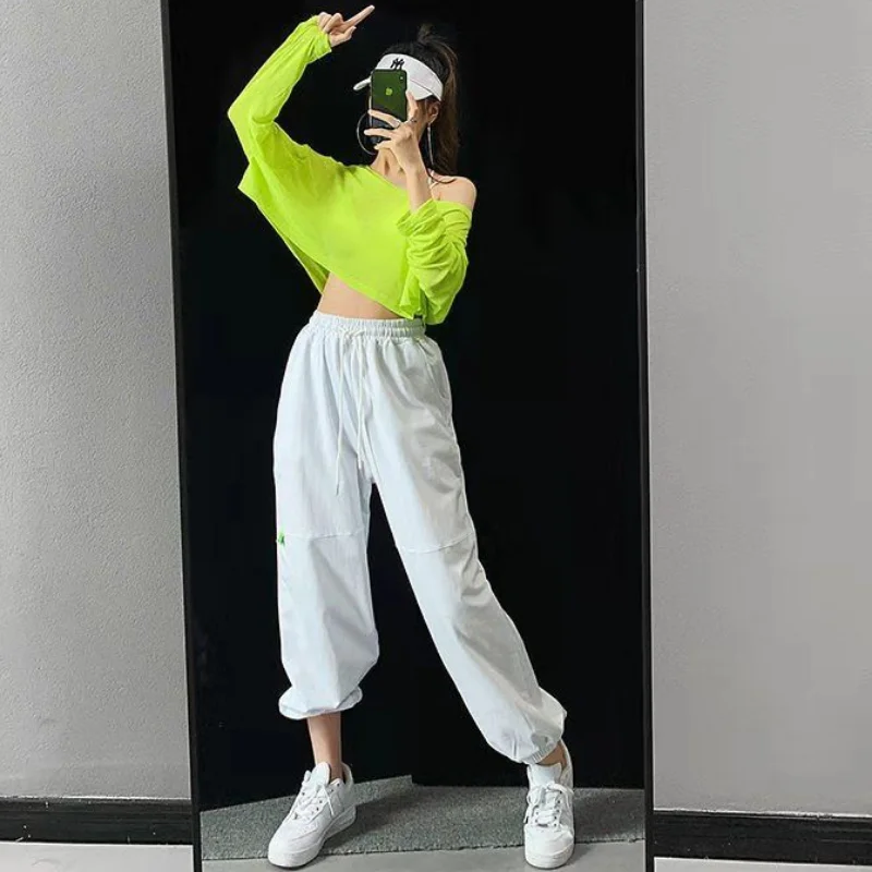 T-shirt da donna velate Hotsweet streetwear colletto obliquo casual allentato moda primaverile stile coreano top corto femminile sexy semplice quotidiano