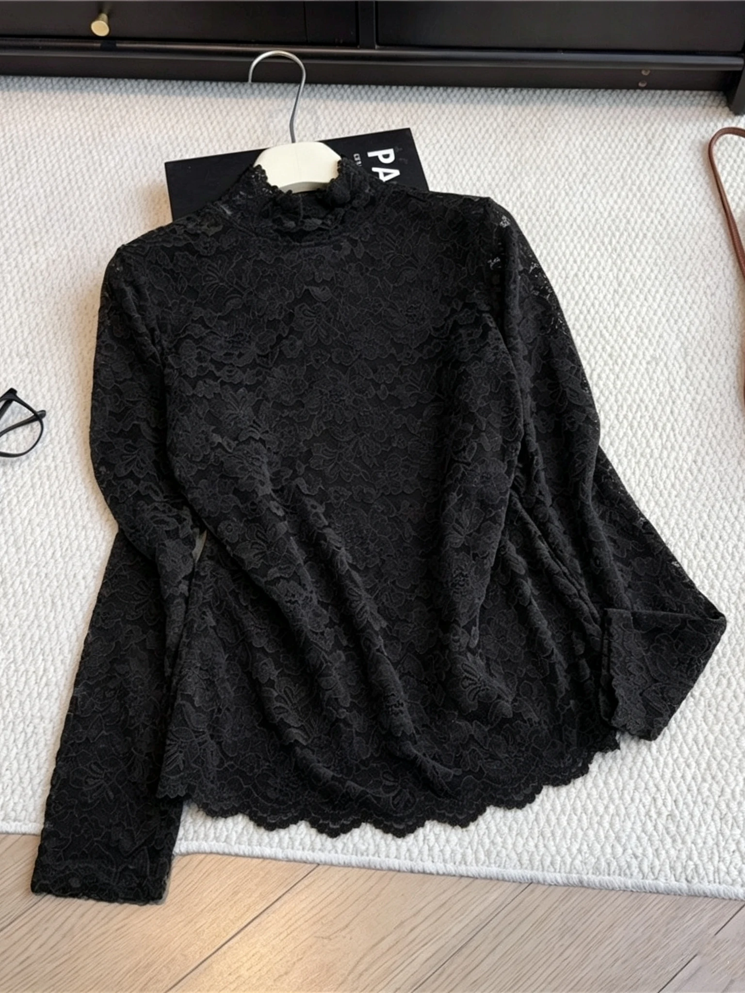 New Chinese Style Lace Base Long Sleeve Hollow out Slimming T-Shirt Women's Fashion Inner Wear Half High Collar Autumn Winter...