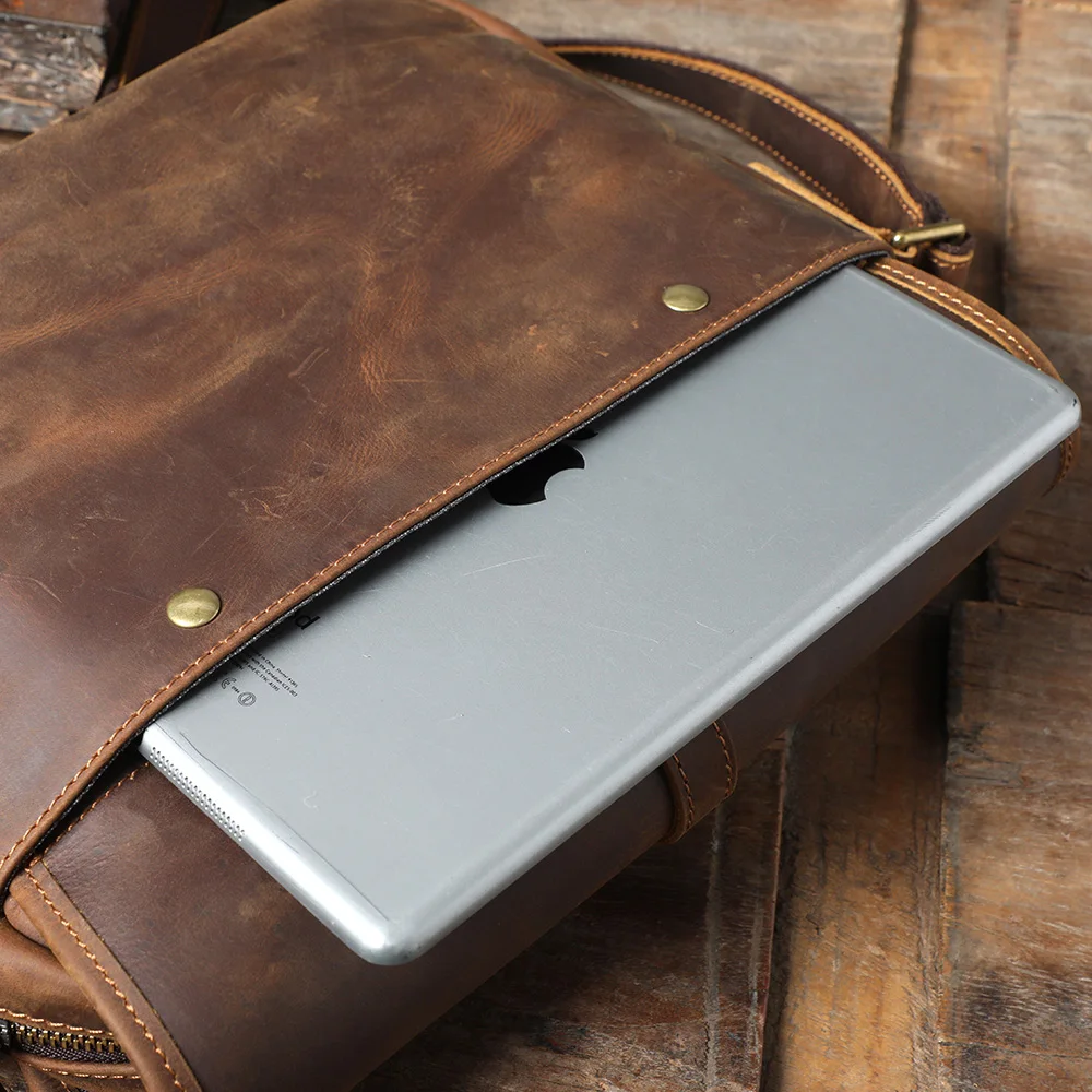 S.WORKER Vintage Echtleder Herren-Umhängetaschen Handgefertigte 12-Zoll-Tasche für iPad, Handy und Schlüssel Geschenk für Männer – Detail 20
