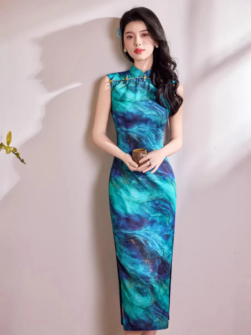 

Новое платье-ципао весна-лето 2026: художественное ретро, двухслойное, без рукавов, длинное, с росписью тушью, приталенное