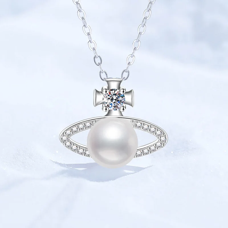 

West Empress same Saturn natural freshwater pearl pendant PT950 retro fashion white gold necklace moissanite necklace