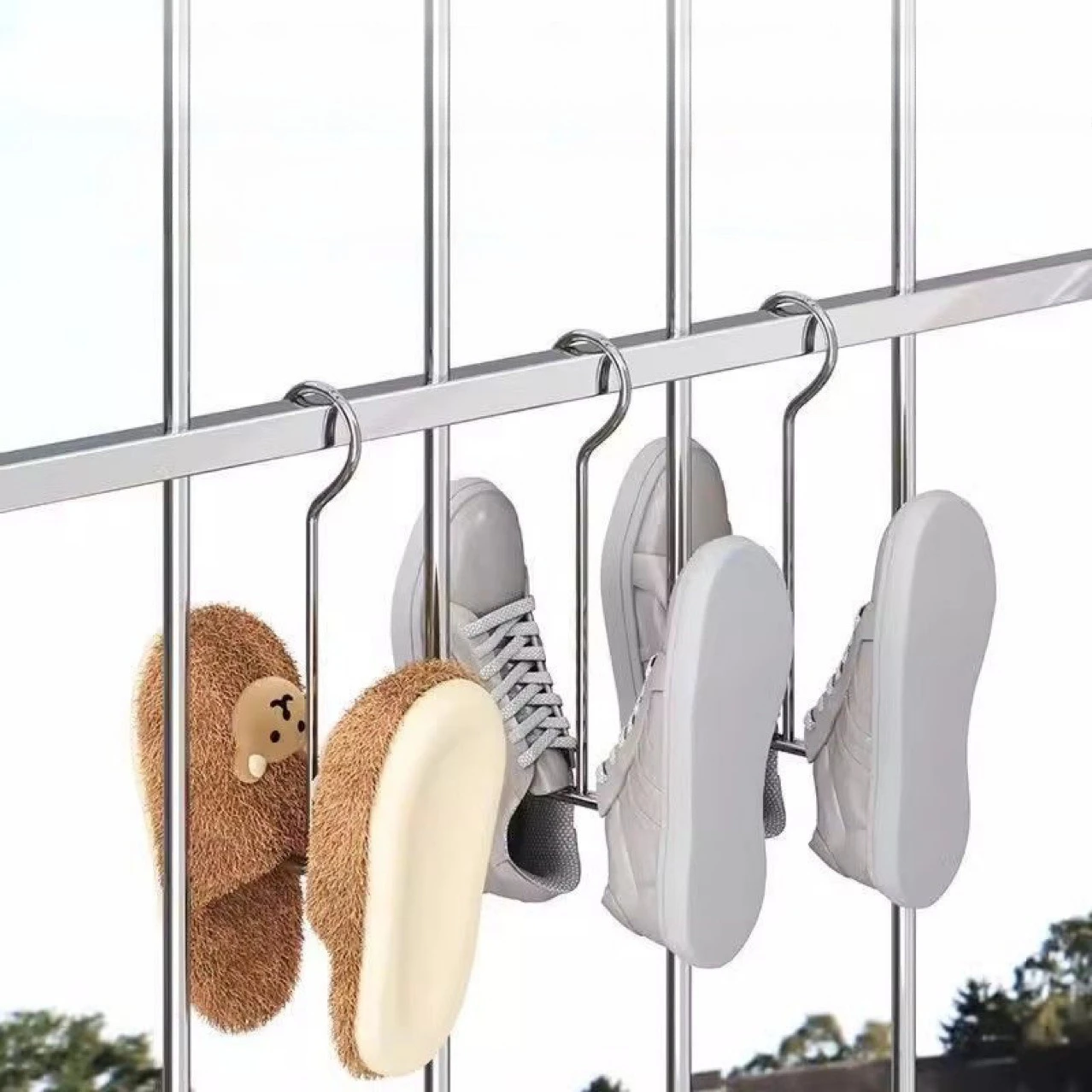 2/4pcs Stainless Steel U-Shaped Shoe Drying Rack, Windproof, Quick-Dry, Space-Saving Wall-Mounted Hooks for Outdoor & Indoor Use