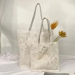 New Straw Handbag Travel Holiday Beach Bag Lace Flower Bag Fashionable Women's Large Bucket Shopping Bag