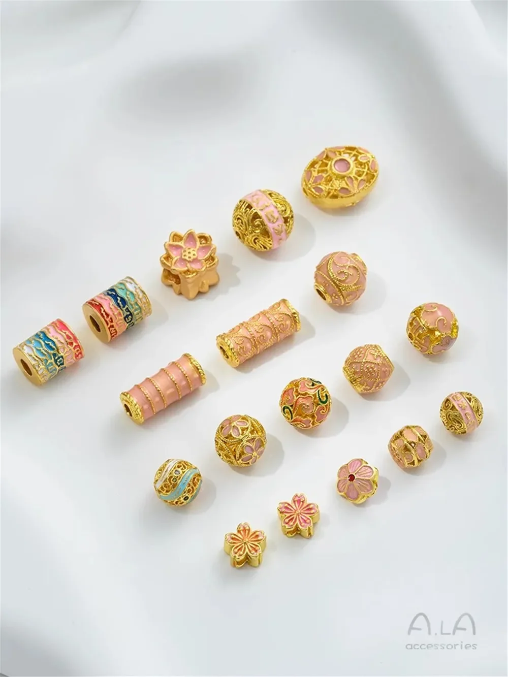 

Pink Oil Drop Gold-plated Cloisonne Pink Cherry Blossom Bead Spacer Ball Straight Tube DIY Bracelet Bracelet Jewelry Accessories