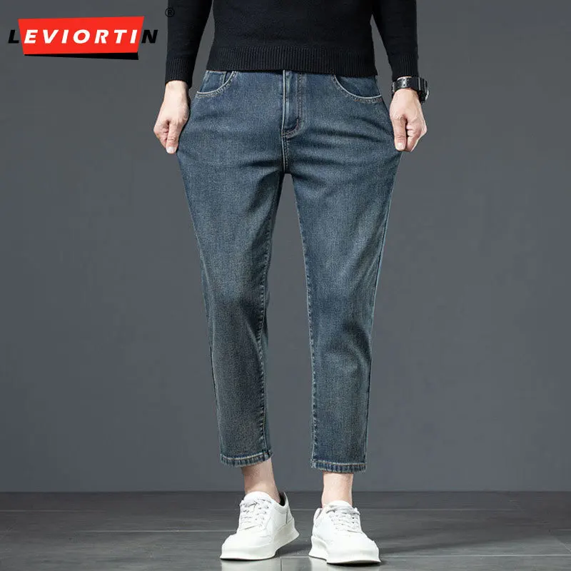 Men's plush thickened winter slim fit small straight tube high-end warm and loose fashionable youth 9-point pants for men 2024