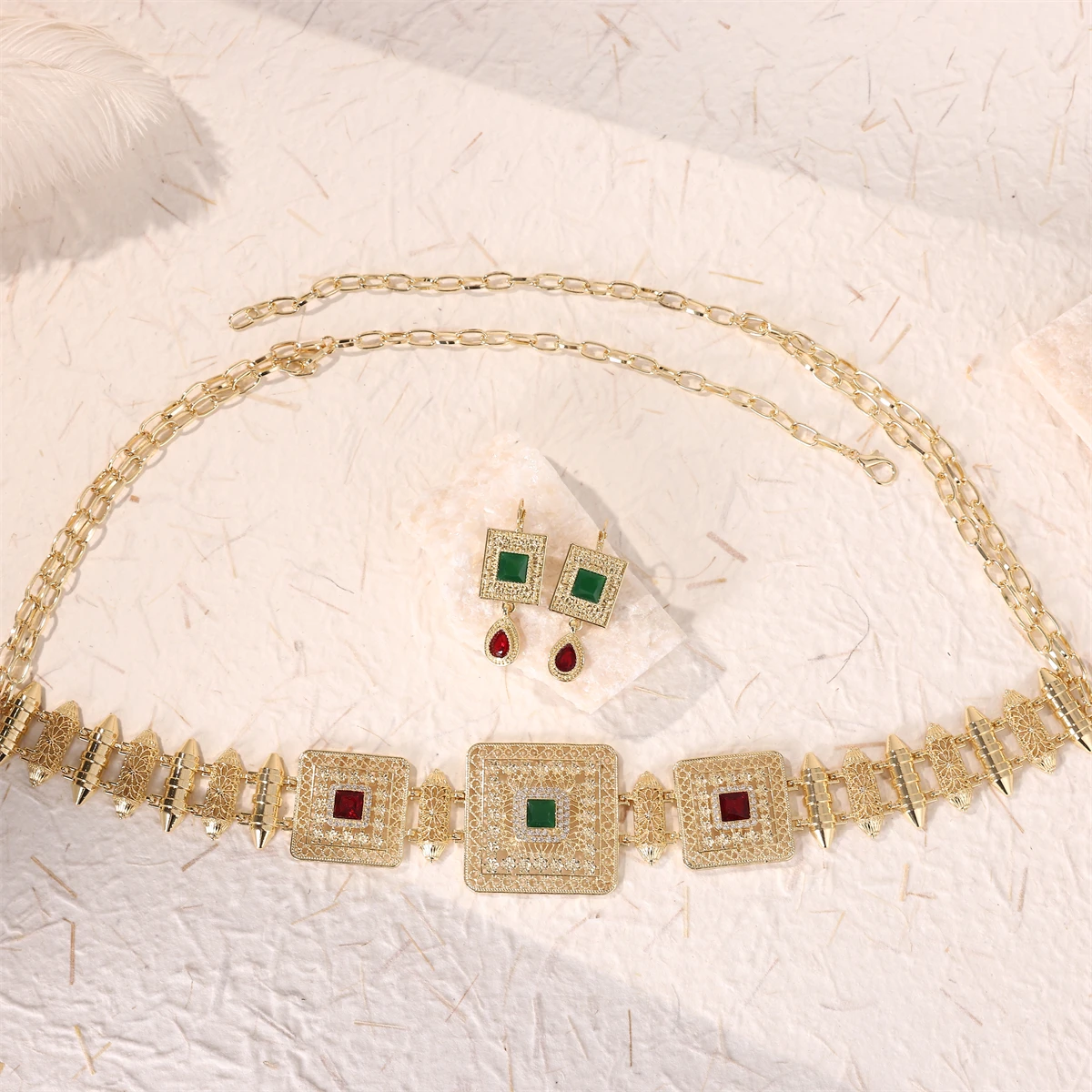 Moroccan-女性用のレトロなスタイルのイヤリング,中央 - Body Jewelry Videos のレビューと価格