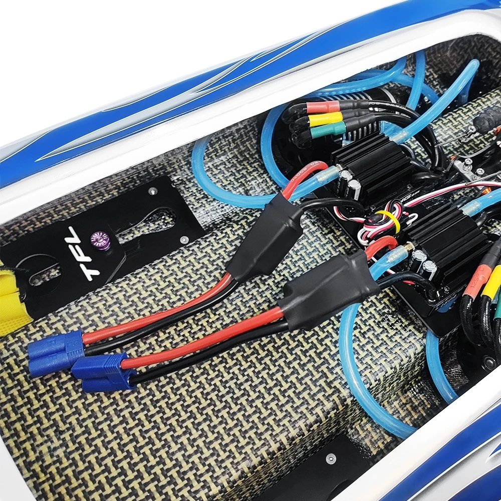 TFL أزرق-أبيض 1133 باجاني زوندا الألياف الزجاجية كاتاماران قارب سباق كهربائي RC مع محرك مزدوج 4082 / 180A ESC سرعة تصل إلى 100 كم/ساعة