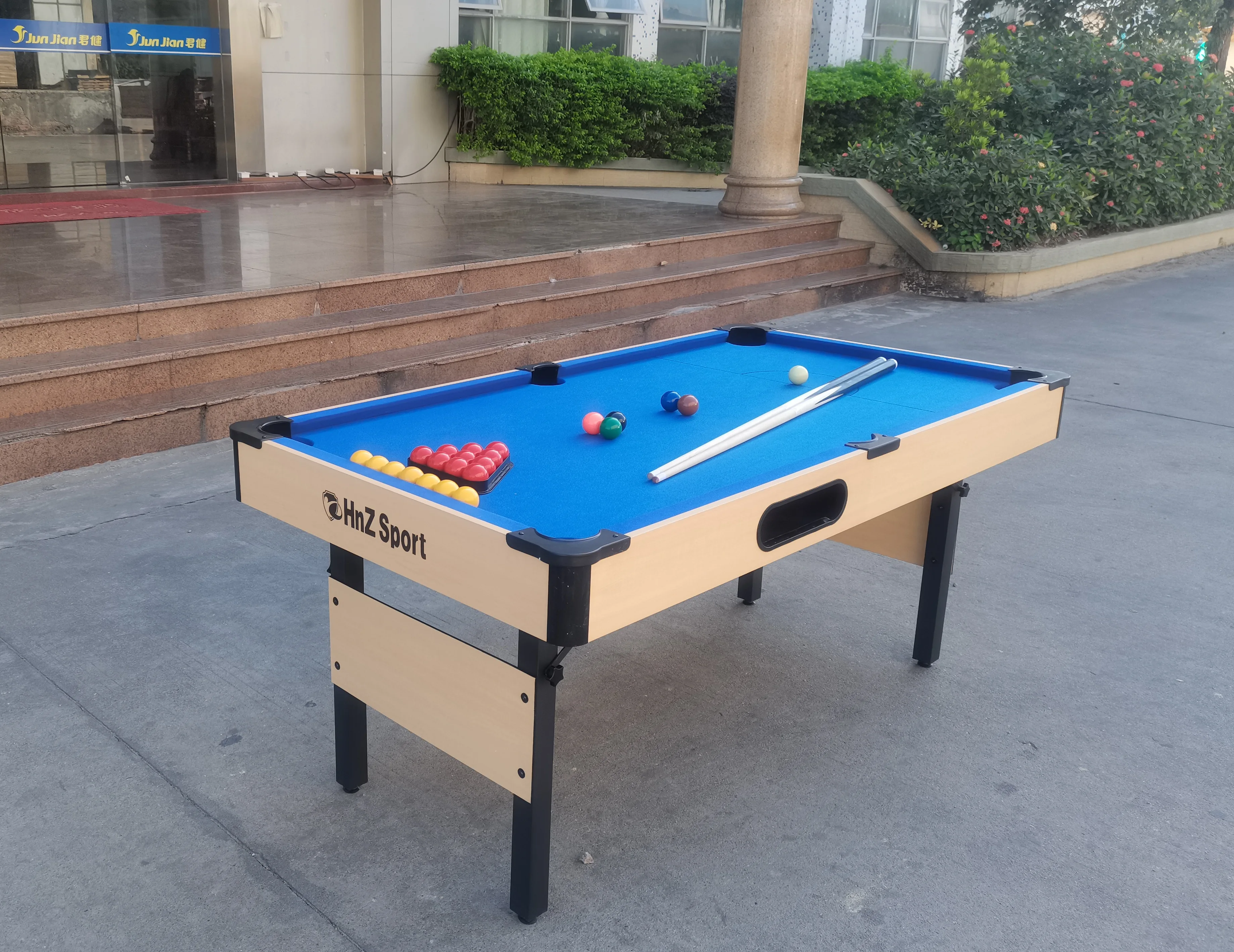 6ft Pool Table With Metal Foldable Leg