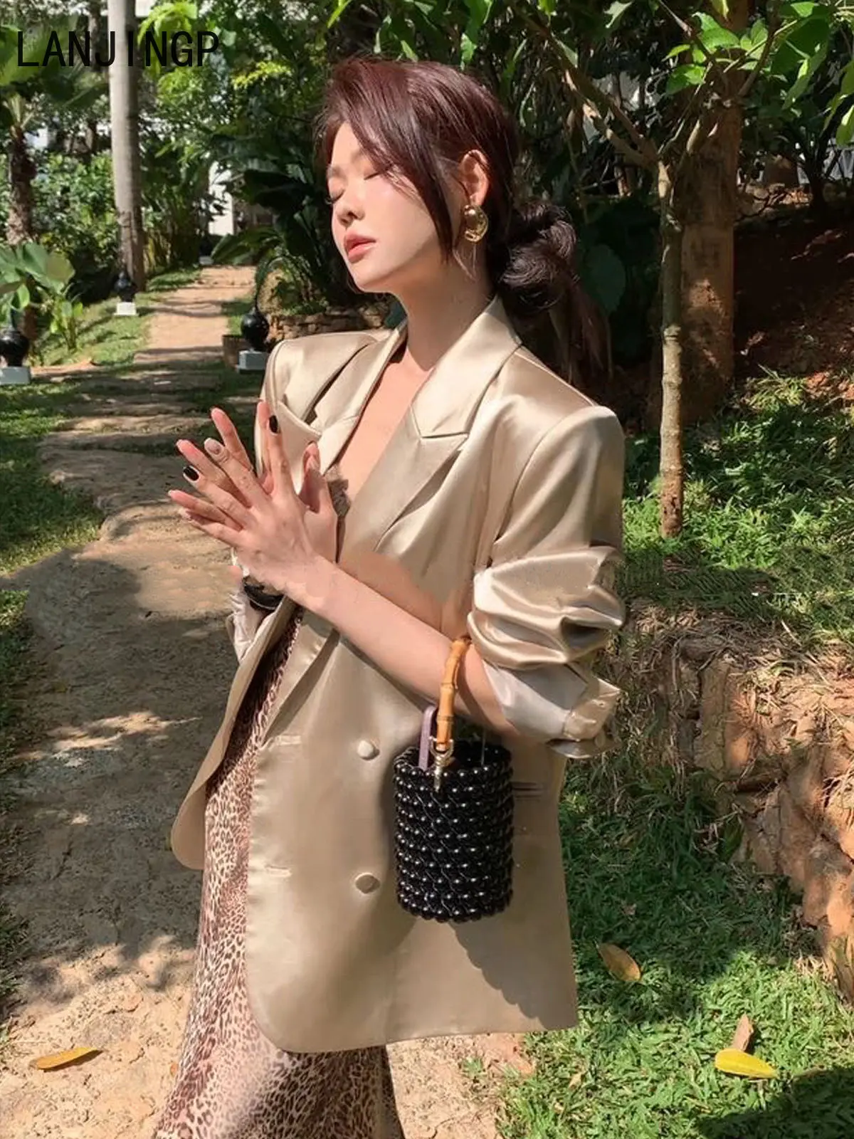 High-end small blazer women's spring 2025 new small suit super good-looking temperament socialite