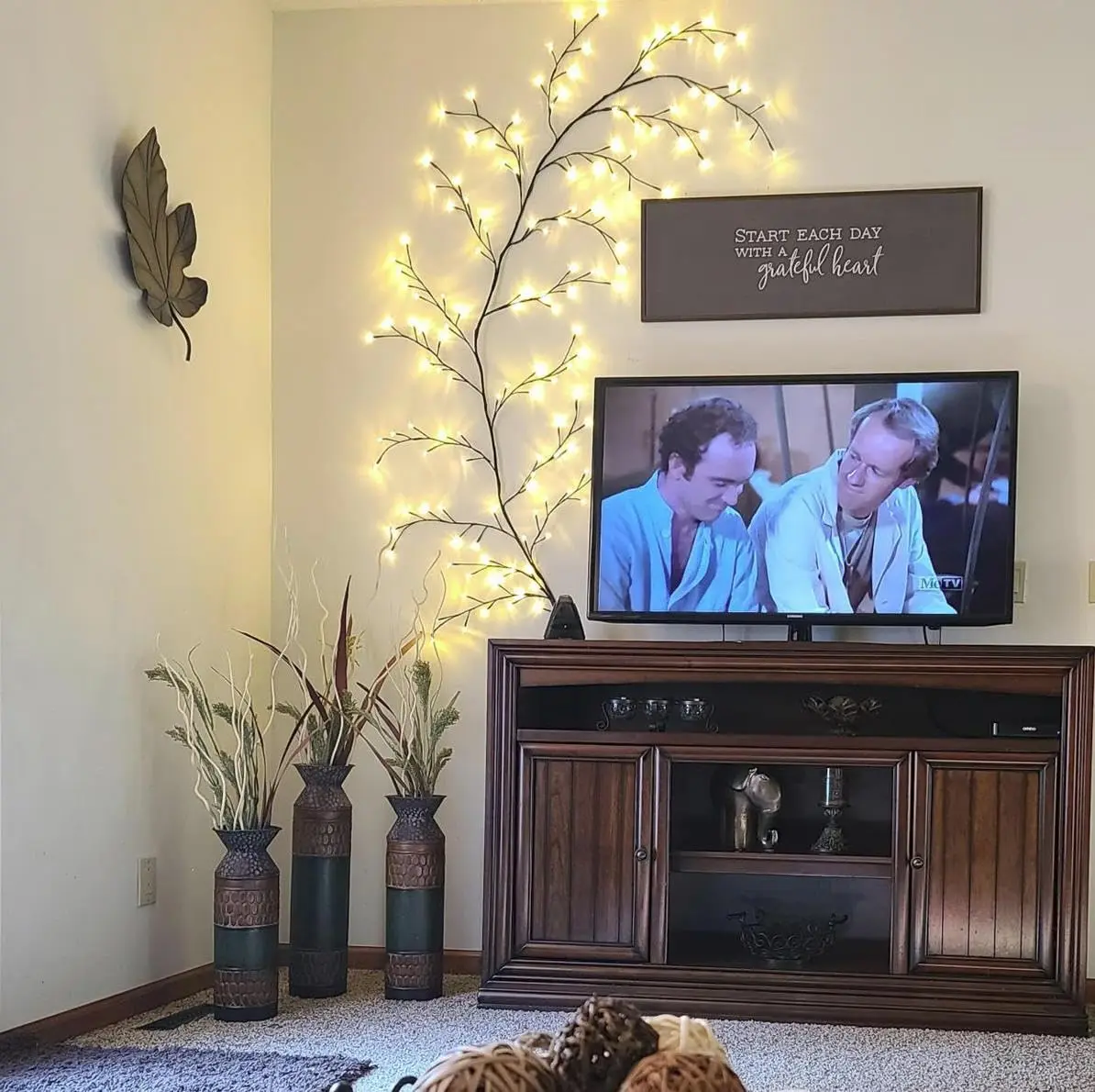 Bendable Tree Branch Wall Lights 96LED Warm White USB Remote Dimmable Willow Vine Fairy Lights DIY Home Bedroom Farmhouse Decor with 20 Adhesive Hooks