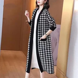 Trend Pure Lust Style For This Year's Women 2023 Autumn Winter Fashion Classic Thousand Bird Check Loose Versatile Long Cardigan