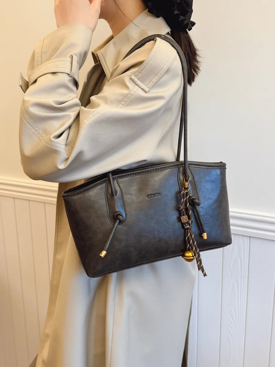 

LEFTSIDE PU Leather Shoulder Bags For Women 2025 Winter Y2K Trend Female Crossbody Bag Lady Handbags And Purses Retro Tote Bag
