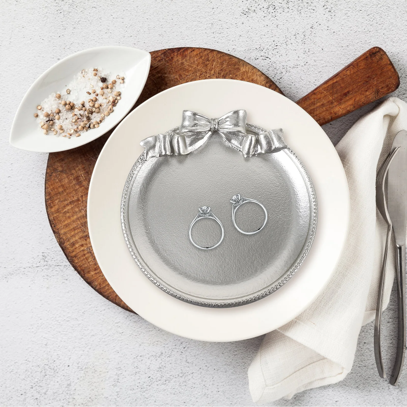 

2Pcs Resin Jewelry Storage Plate Earring Trays Ring Holder Home Decor Jewelry Display Tray Earring Trays Storage Tray