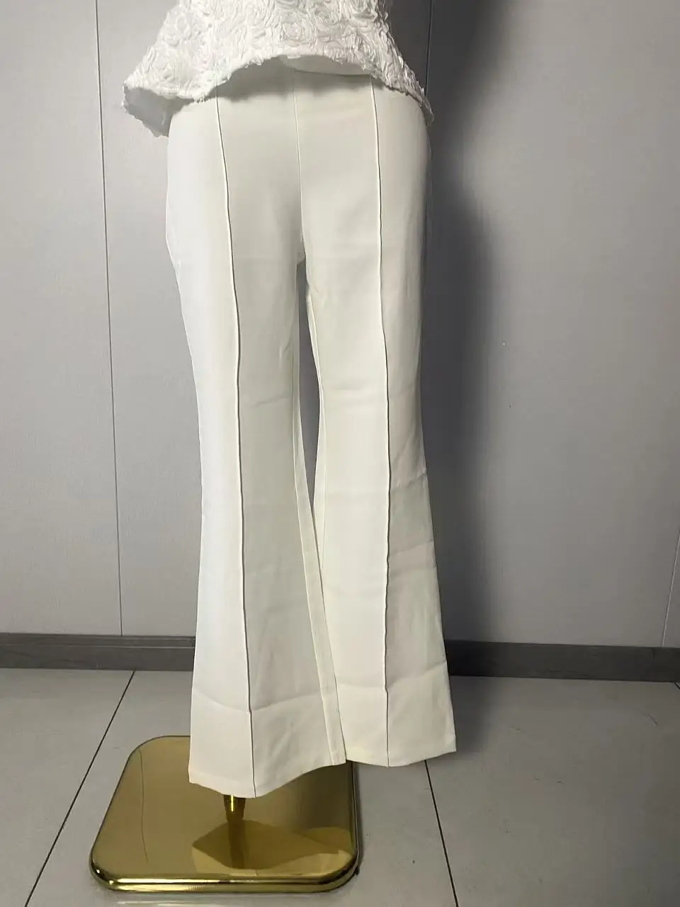 2025 جديد إمرأة مثير بدون حمالات الزهور بلايز بنطال ذو قصة أرجل واسعة أبيض قطعتين مجموعة أنيقة مساء نادي ملابس الحفلات #6