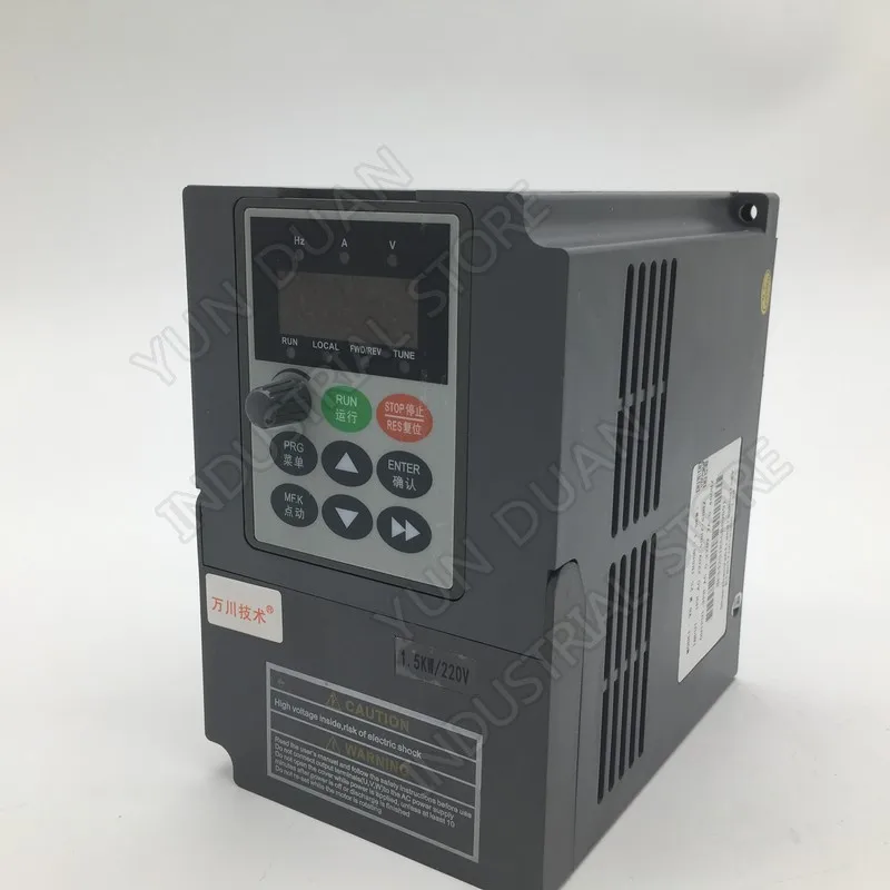 2HP 1.5KW 220V Single Phase 1PH Input 7A Vector VFD Universal Frequency Converter CE for CNC Router Spindle Motor Fan