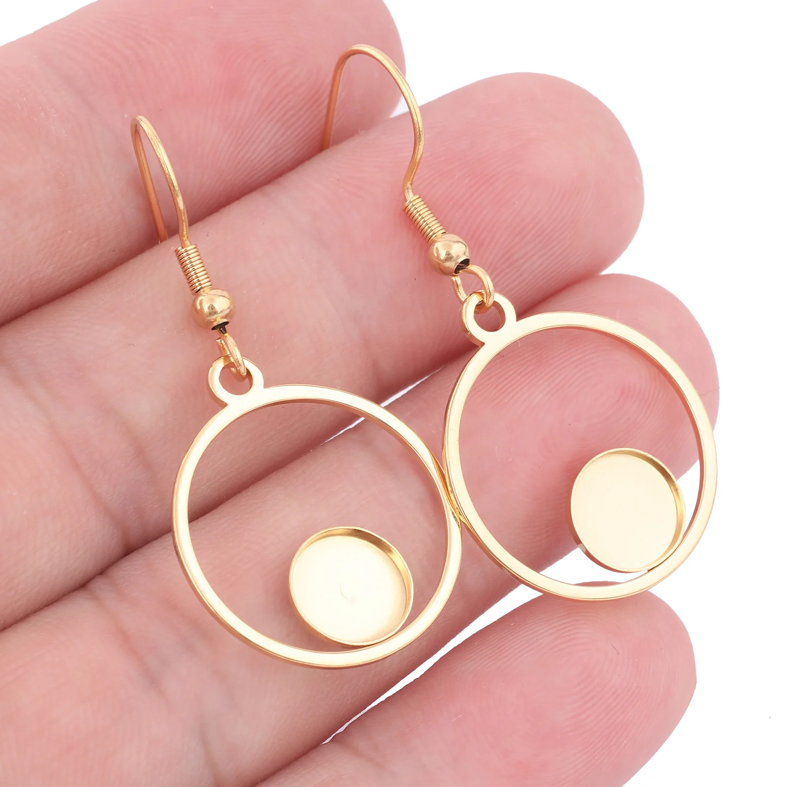 

10 шт., заготовки для сережек-кольцов из нержавеющей стали, подходят для сережек с кабошоном 8 мм, лицевые лотки, крючки «сделай сам», фурнитура, позолоченные