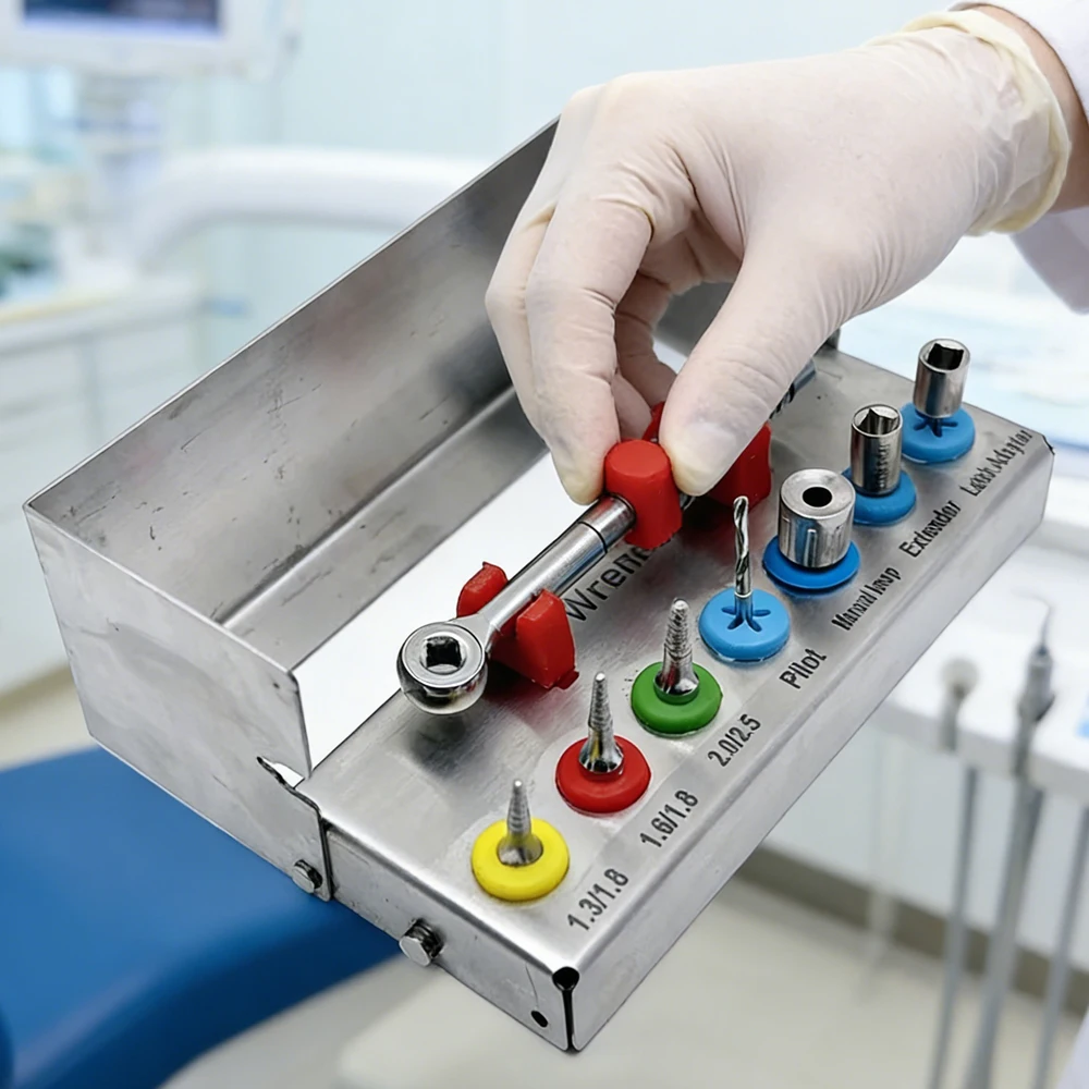 

Набор хирургических инструментов для установки и реставрации зубных имплантатов (для стоматологов)